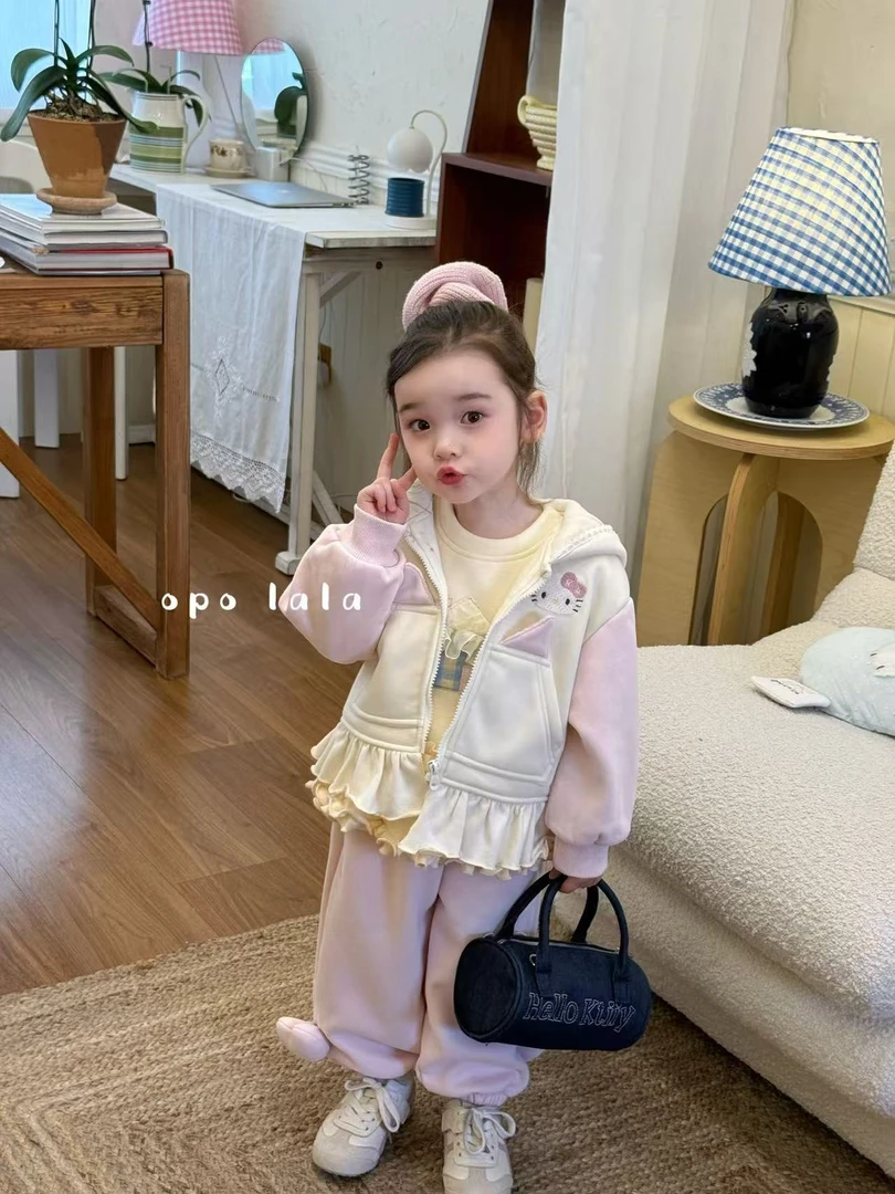 opolala·25深秋~粉白拼色kitty猫加厚套装77085。77072。（汉服）