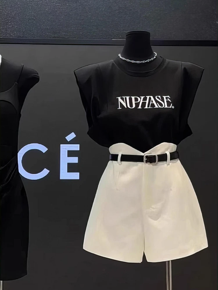 夏装搭配一整套时尚气质炸街减龄洋气小个子黑色t恤短裤休闲套装