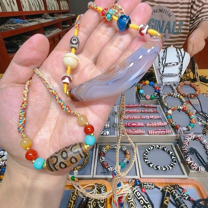 未镶嵌玛瑙/玉髓珠宝奇石