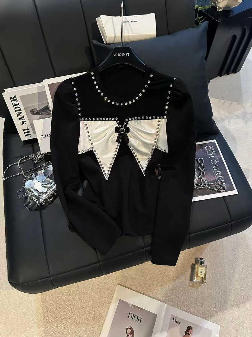ZHOUYI/周一 2025早秋黑色打底衫高级感亮钻百搭长袖女气质上衣女
