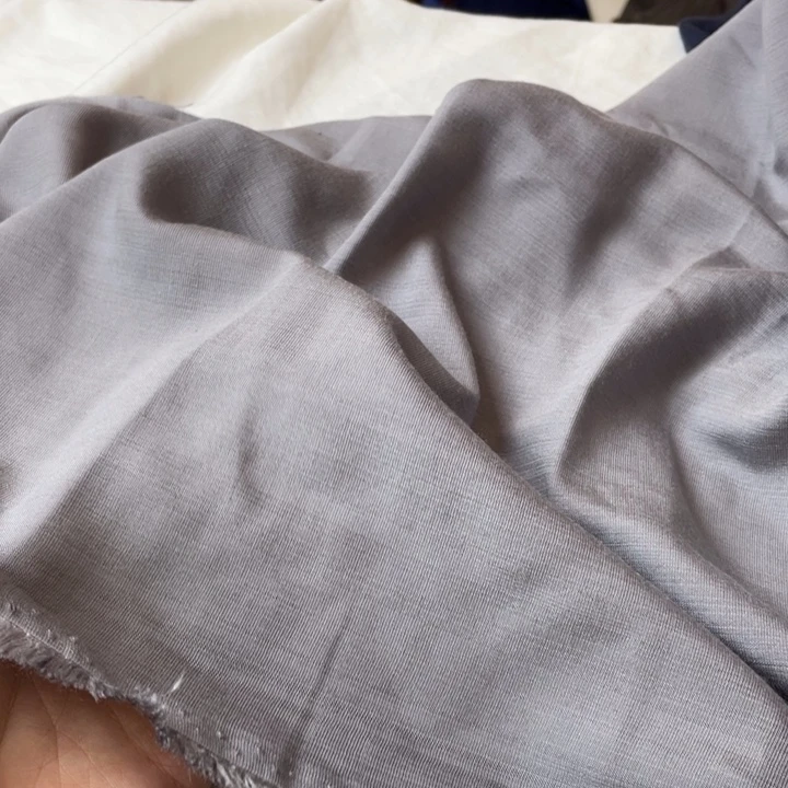 浅灰棉麻1米。