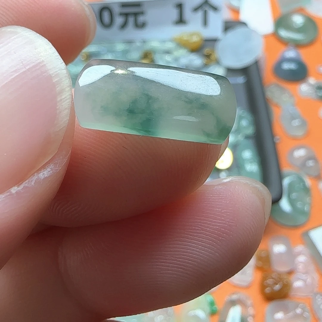 定制翡翠未镶嵌翡翠