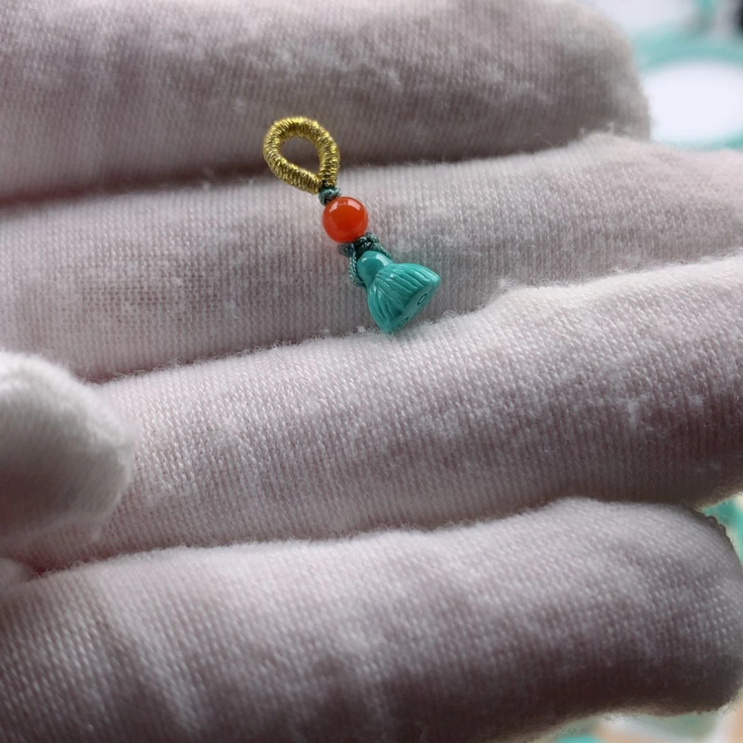 绿松石配饰未镶嵌