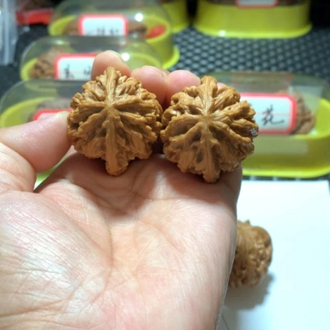 吊坠文玩核桃京八对