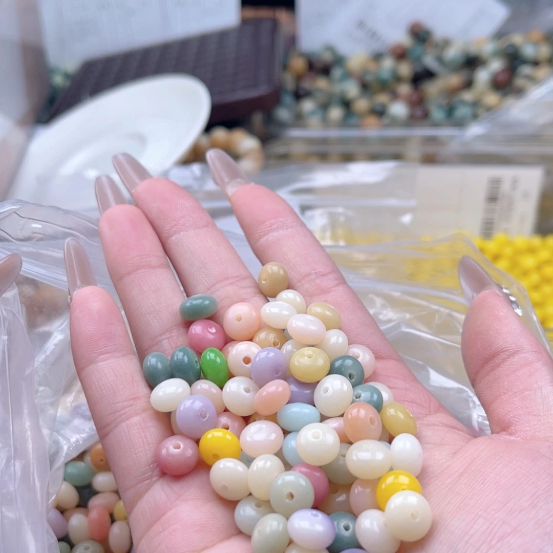 白玉菩提吊坠z9mm120颗。多宝算盘