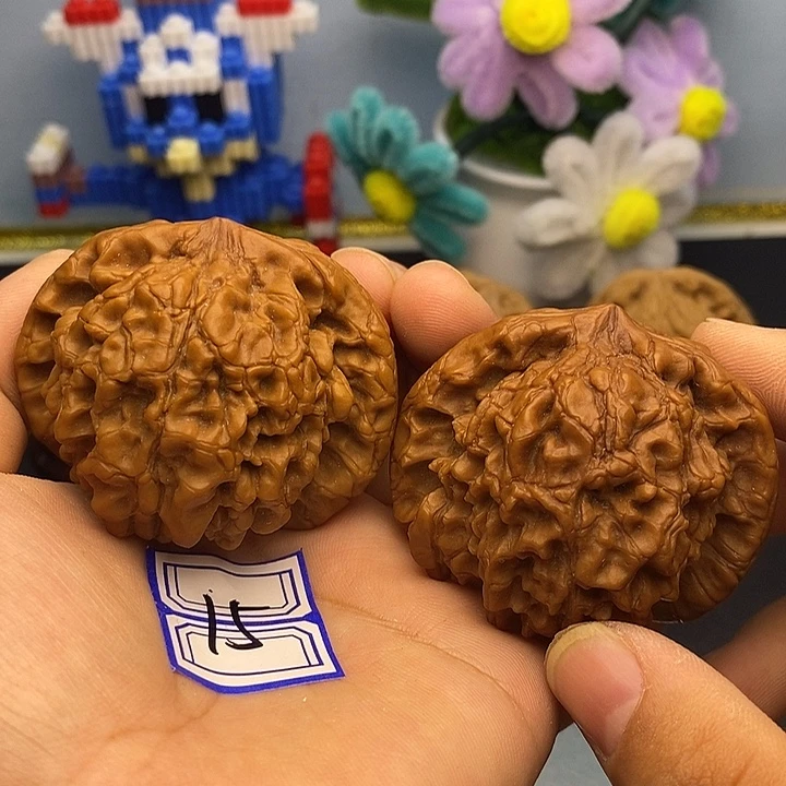 文玩核桃吊坠43龙鼎