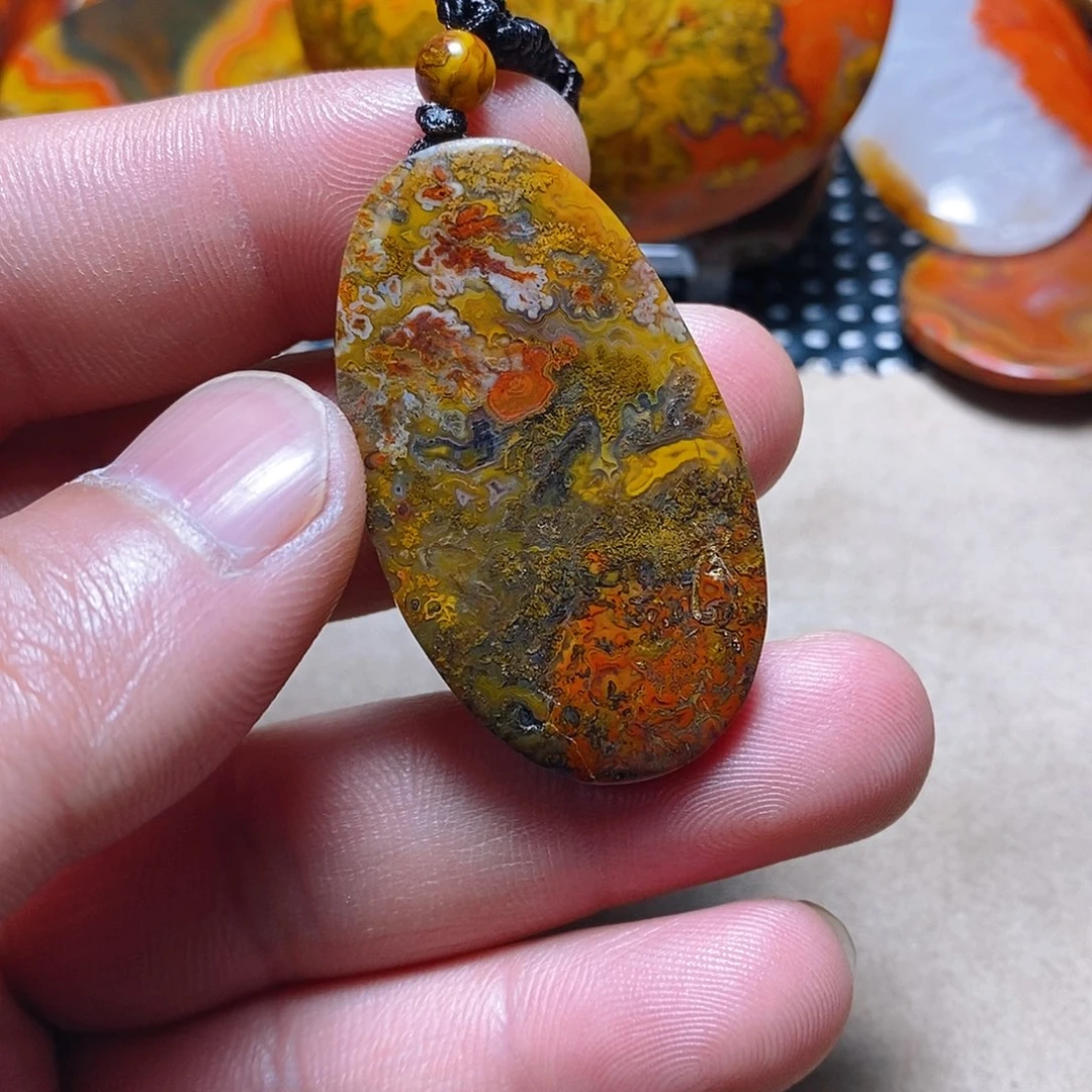 玛瑙/玉髓颈饰未镶嵌自**者