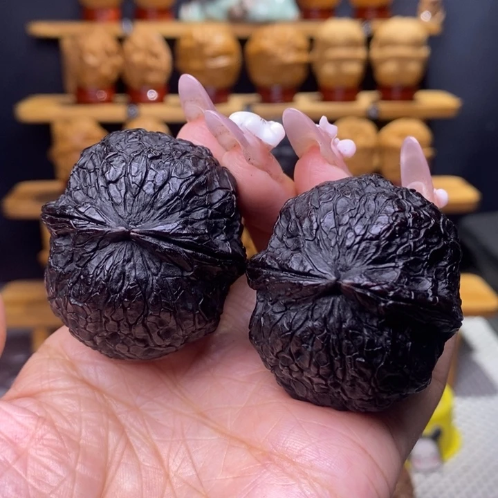 胡***祥把件文玩核桃金丝绣球2号