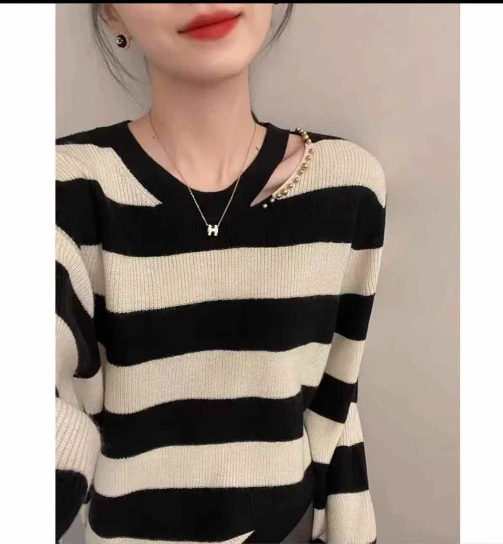 法式设计感钉珠圆领套头上衣复古减龄遮肉条纹长袖针织衫女#8600