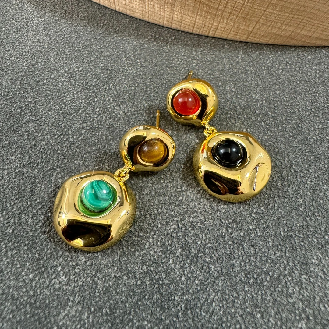 铜合金石英石耳饰 调皮设计师 色彩对撞复古感耳环