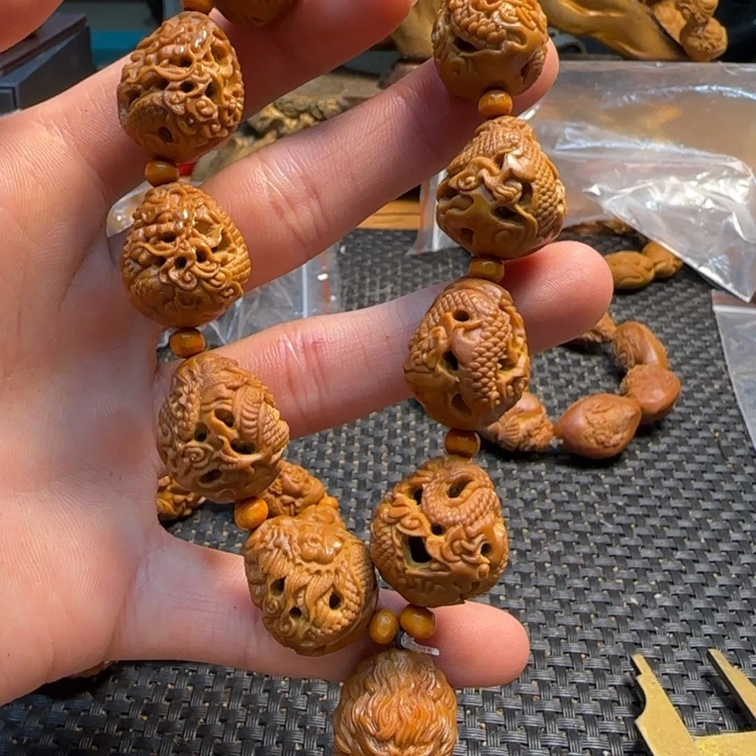 橄榄核手串/手链九龙献瑞