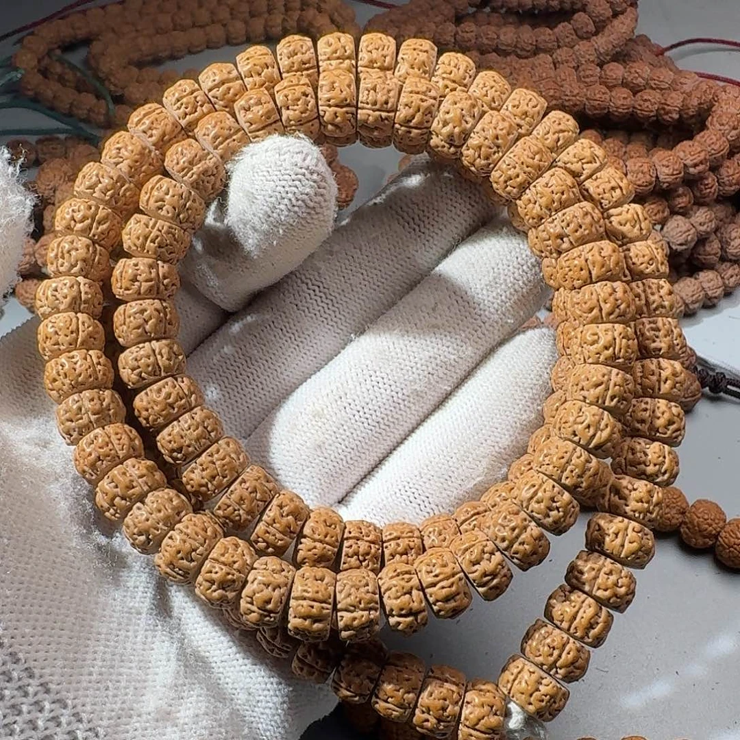 清***客吊坠金刚菩提老树王藏切