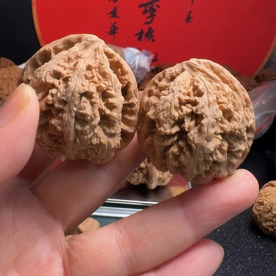 文玩核桃把件大粗棱42