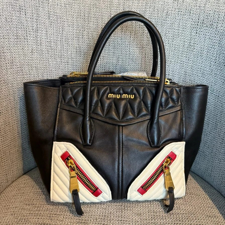 95新 MIU MIU/缪缪 1218 4299 缪缪黑色手提包