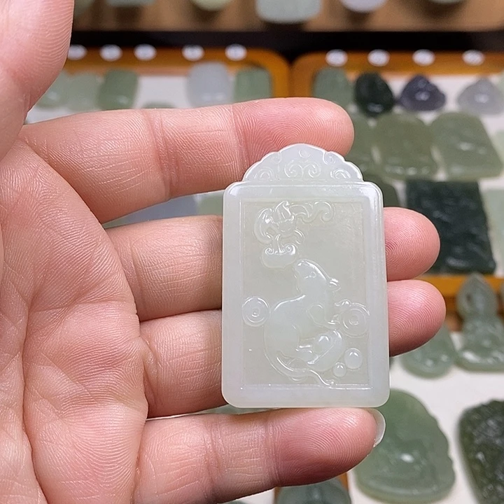 和田玉未镶嵌颈饰