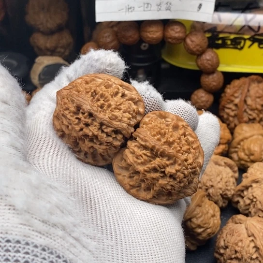 文玩核桃吊坠满天星43.5