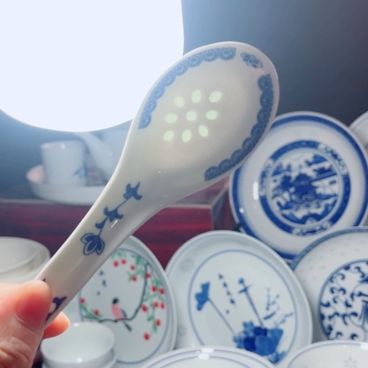 青花玲珑小勺子小花