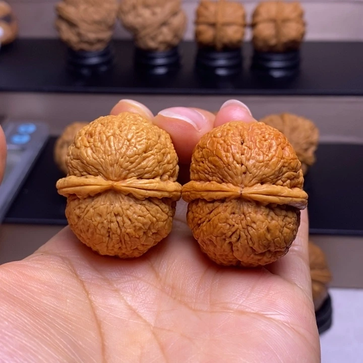 大***大文玩核桃把件脑纹元宝15