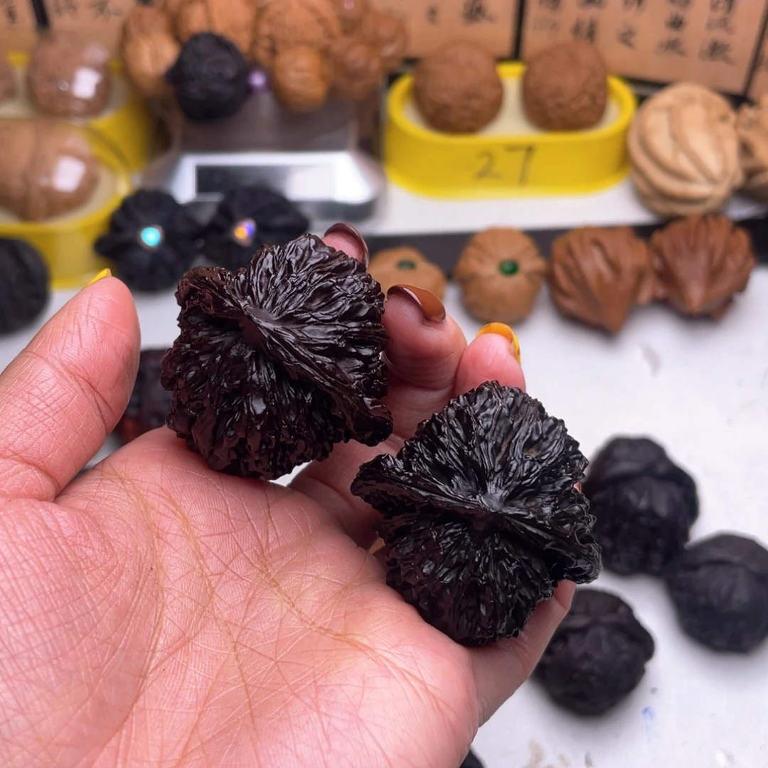 文玩核桃吊坠四座楼80