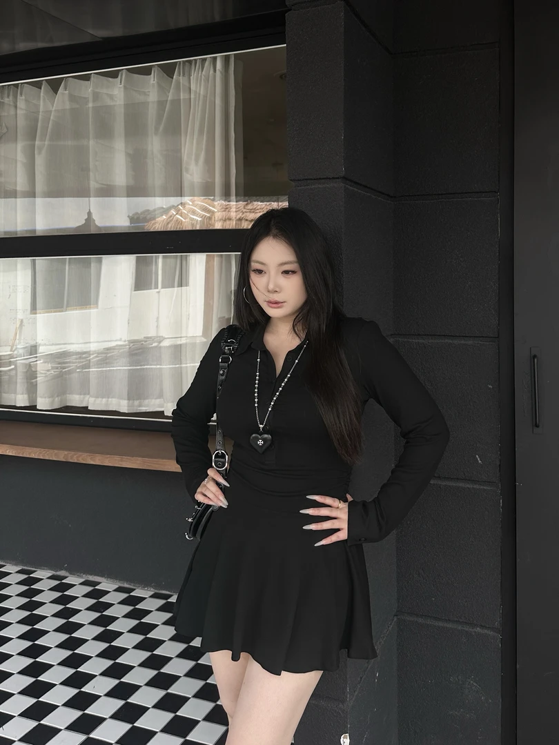 【大小姐】“返校学姐”初秋极简收腰黑色长袖针织衬衫连衣裙