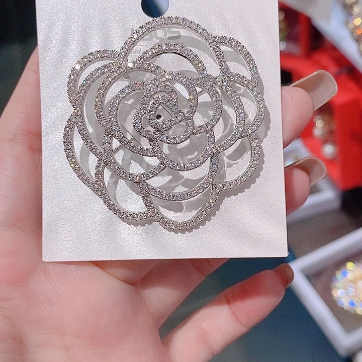 锆石铜合金山茶花银色大号