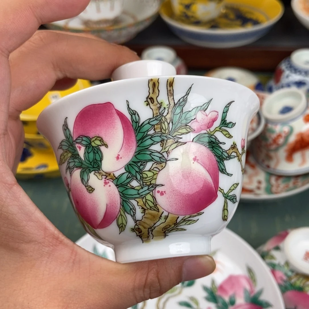 陶瓷的设计师是一个人
