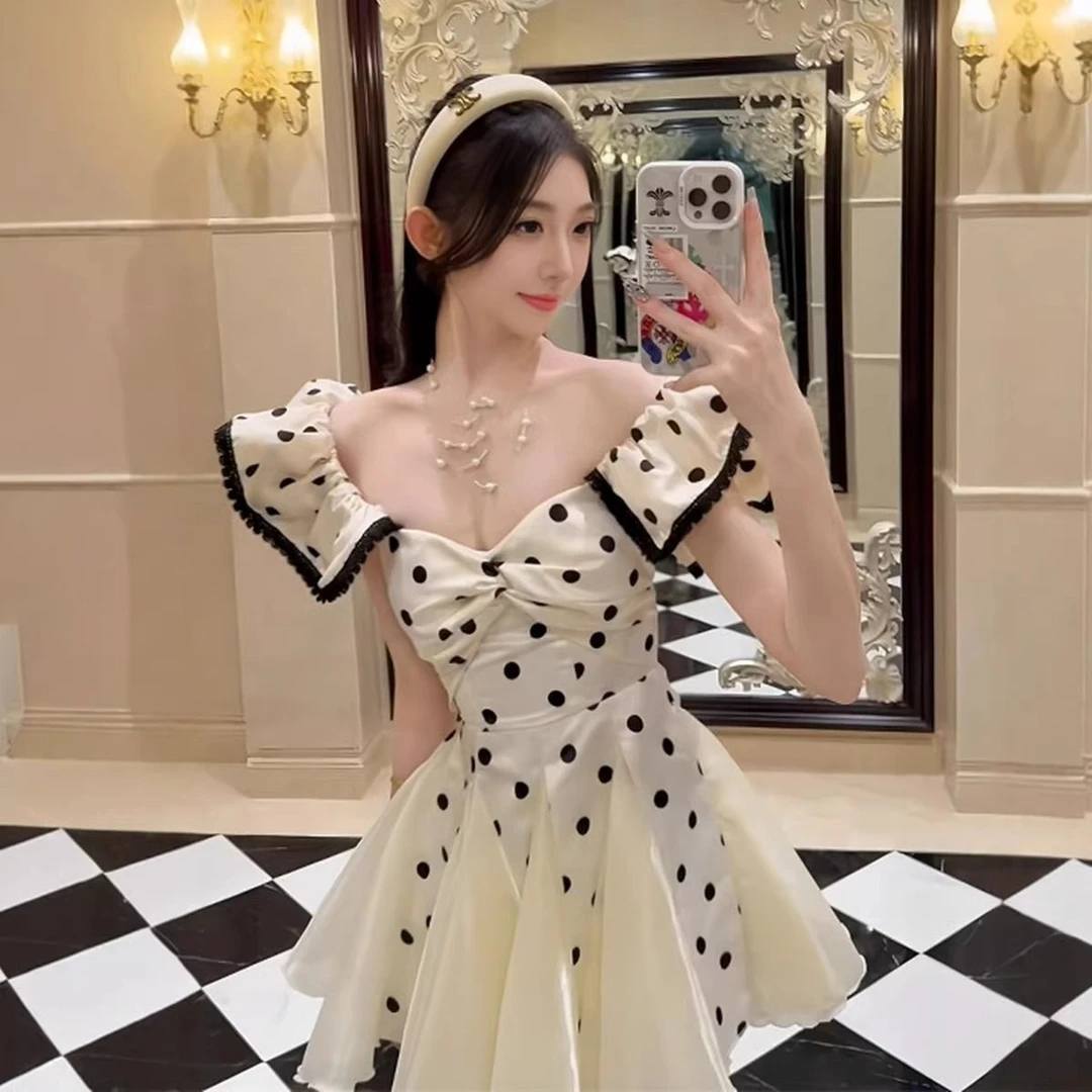 pinkmoon||法式千金风一字肩波点连衣裙女收腰显瘦a字百褶裙子