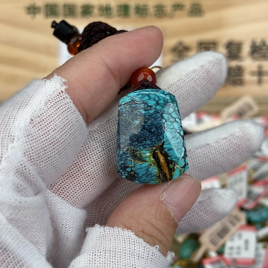 未镶嵌绿松石珠宝奇石