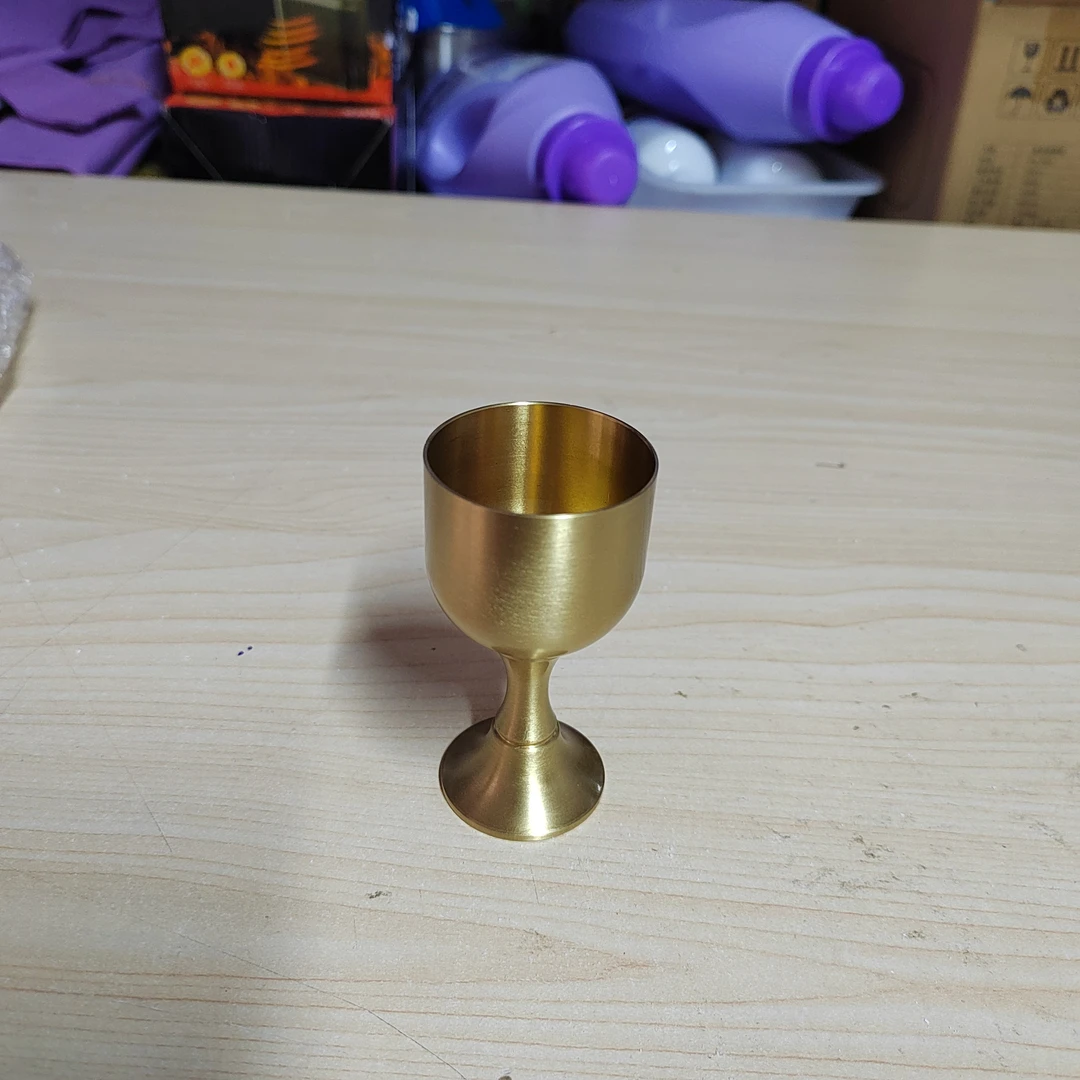 酒杯（个别轻微划痕）