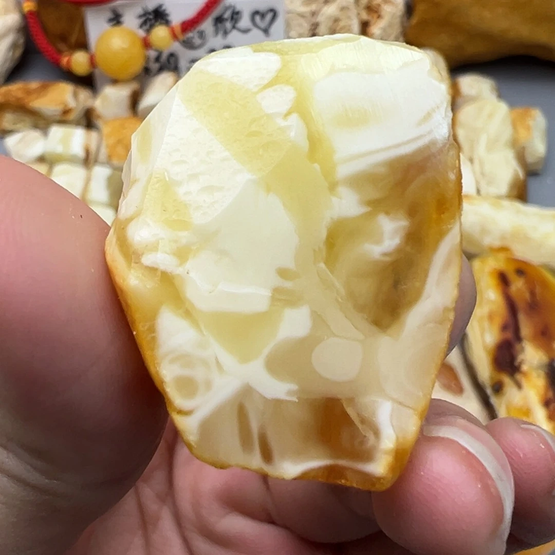定制琥珀未镶嵌蜜蜡