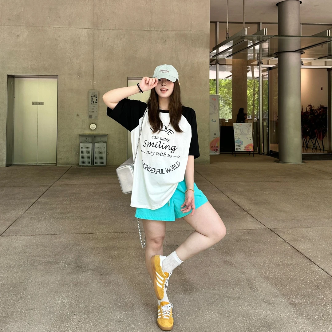 晶咕软软【撞的精彩】休闲潮流拼色撞色宽松撞色拼接字母短
