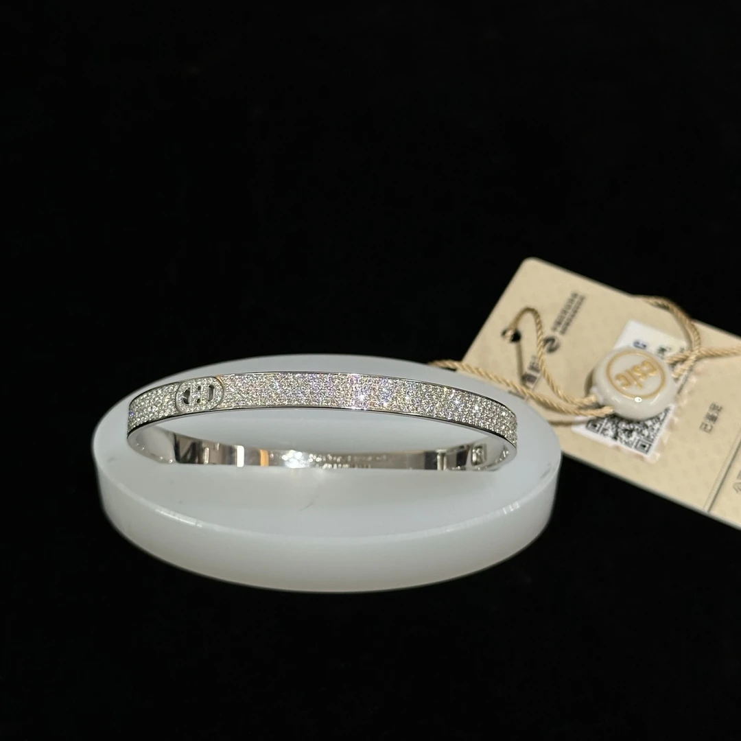 95新 Hermes/爱马仕 白金满钻猪鼻子手镯 32962二手