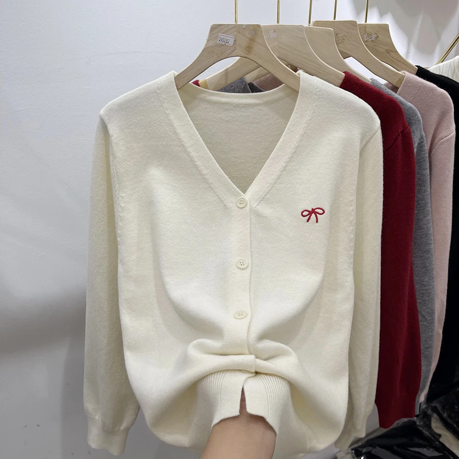 韩系蝴蝶结刺绣女秋季新款V领毛衣薄款外套短款外搭宽松上衣