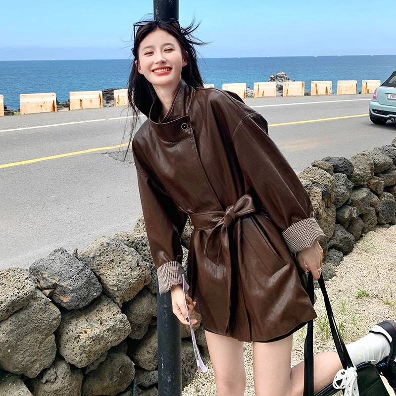 复古气质条纹袖口咖色皮衣外套女春秋2025新款收腰显瘦气质PU夹克