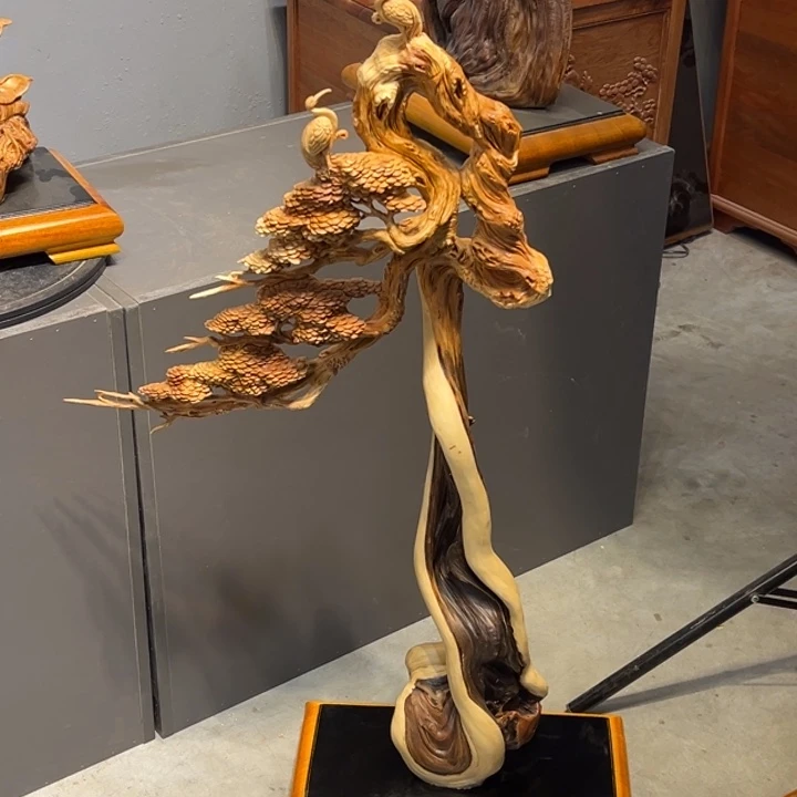 丁***〉柏木（崖柏）木雕艺术作品欣赏
