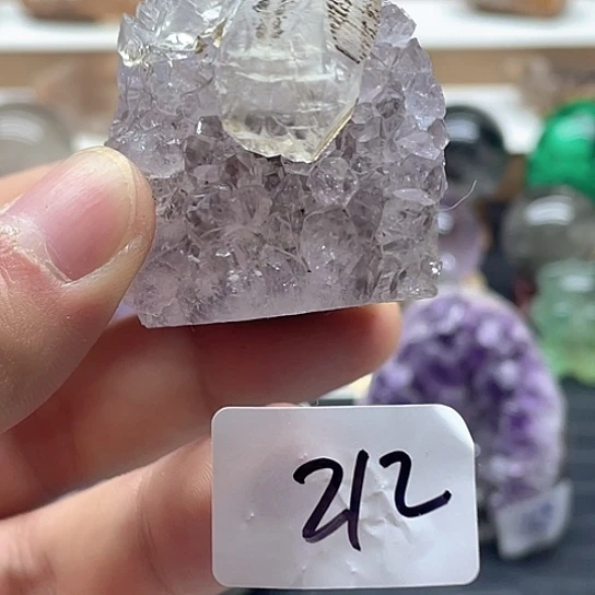 未镶嵌水晶大型摆件（非配饰）