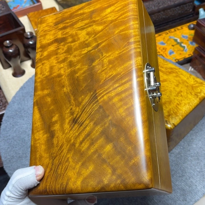 紫檀木类成套家具