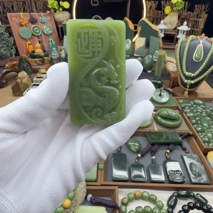 岫岩河磨玉（透闪石质玉）未镶嵌颈饰