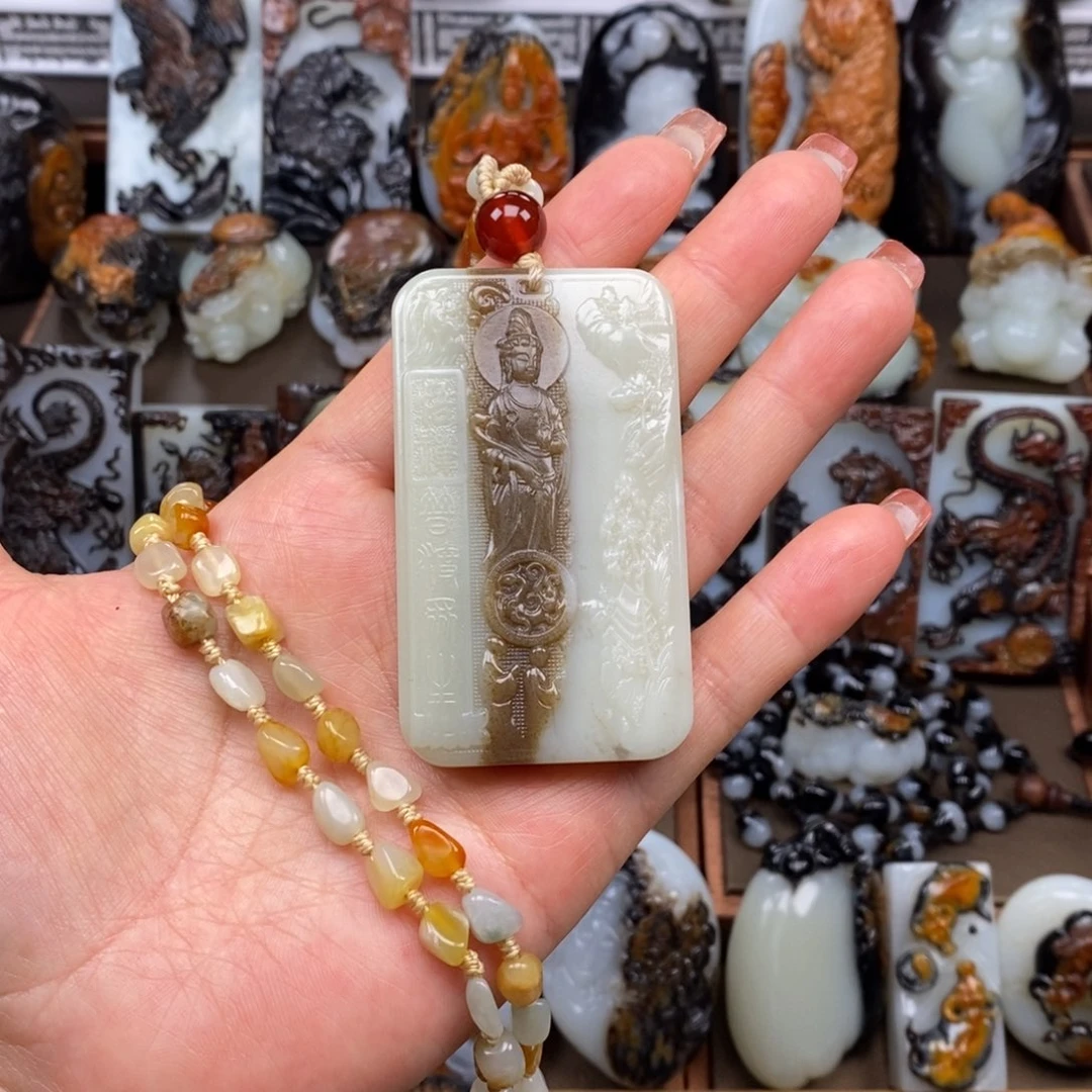 颈饰未镶嵌和田玉