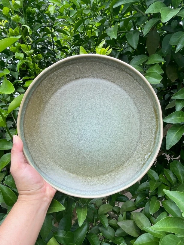 087窑变哑光绿色异形家用菜盘微瑕