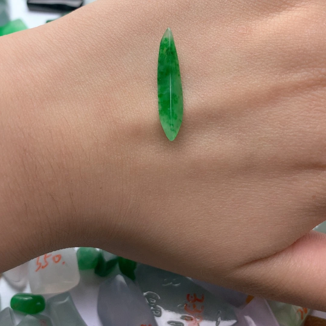 定制翡翠未镶嵌缅甸翡翠原石