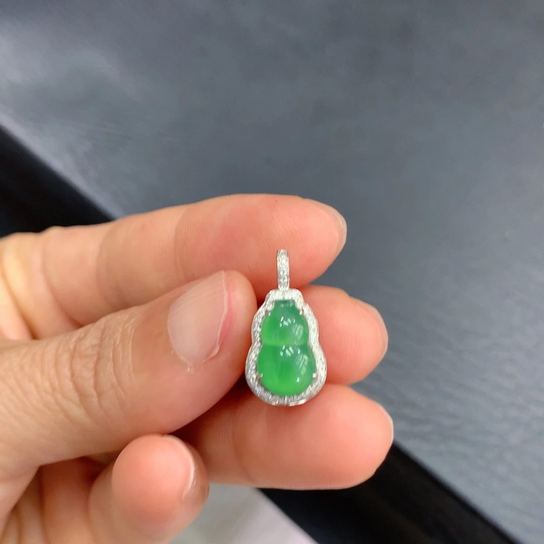 翡翠18K金镶嵌吊坠(不含链)