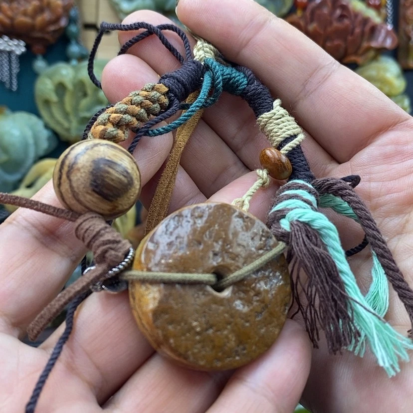 【闪购商品】未镶嵌岫玉手牌