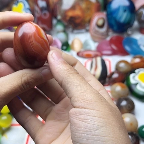 玛瑙/玉髓颈饰未镶嵌