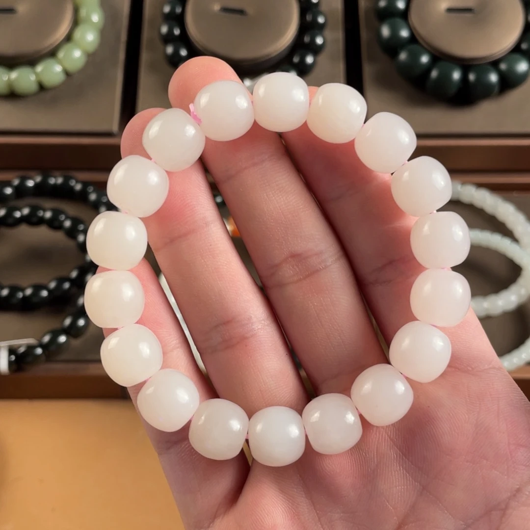 未镶嵌手串和田玉铁**生