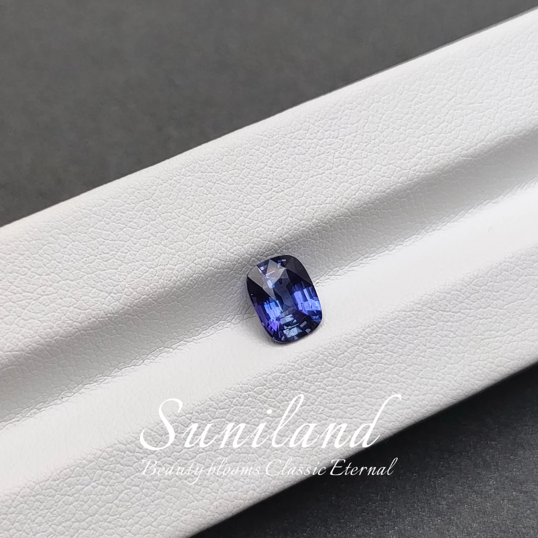 F425-FJ-1.59ct垫形天然无烧变色蓝宝石/GRC证书01051300