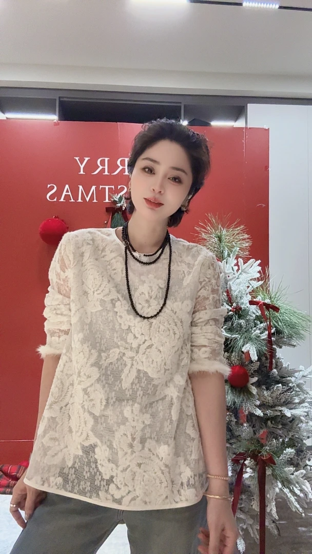 FANYE 2024冬季简约轻奢袖口毛毛微透打底长袖24721