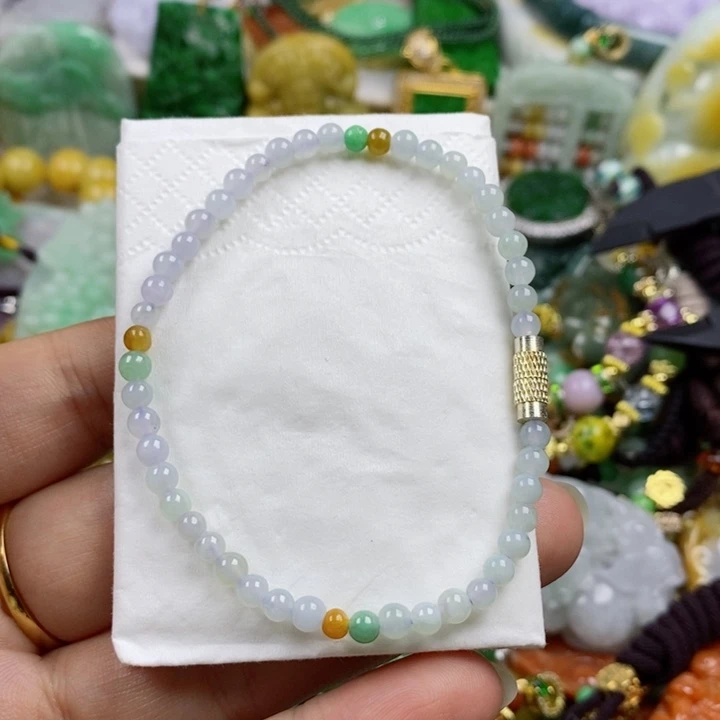 翡翠吊坠(赠链)未镶嵌