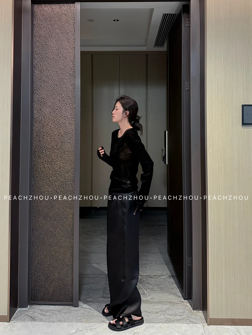 『PEACHZHOU』轻薄丝绒散边高级感修身圆领长袖极简气质休闲质感T恤