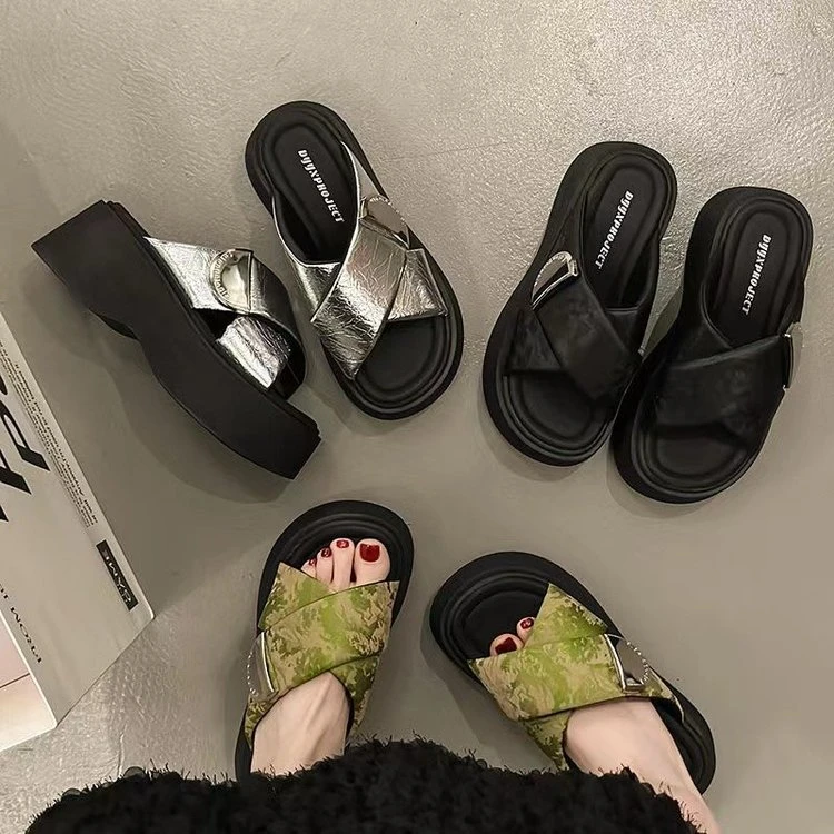 【编码010-045】运费补时尚百搭厚底夏季小香风休闲户外穿女拖鞋